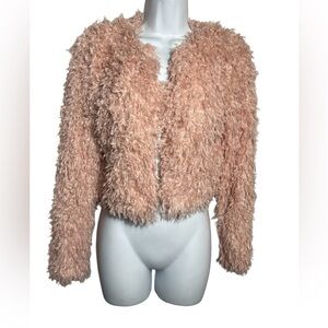H & M jacket size small blush pink faux‎ shearling cropped jacket 🩷🩷
